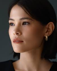 Can someone make me look like Where's Waldo?