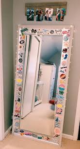 12 Ideas Para Decorar Estilo Pinterest El Espejo De Tu Recamara Decoraciones De Dormitorio Espejos Para Habitacion Decoracion De Unas