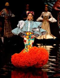 En sus propuestas conjuga una mezcla de moda flamenca y actual. Simof 2017 Jose Raposo Ganador Del Certamen De Noveles De Moda Flamenca Bulevar Sur