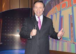 What kind of games are on sabado gigante? Que Hace Javier Romero Ex Presentador De Sabado Gigante Tn8 Tv Nicaragua