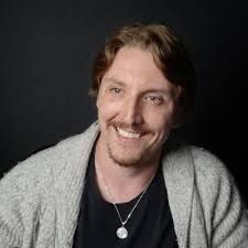 The man who made $100M from prison: Gary Halbert. This marketing legend  didn't just make millions behind bars… He created a fool-proof system to  sell anything to anyone. Here are his 7