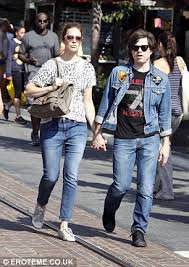 Till now mandy maintains a trusting relationship with her father. Mandy Moore Engaged To Taylor Goldsmith After Two Years Daily Mail Online