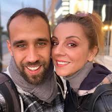 Ο σύντροφός της εισέβαλε στο πλατό της εκπομπής «καλό μεσημεράκι». Matina Nikolaoy H Sxesh Me Ton Gio Ths Kai H Kata8lipsh