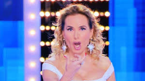 Barbara d'urso si è resa suo malgrado protagonista di un siparietto hot a domenica live: Xbfhnhwu9xczkm