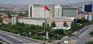 İyi bir sıralama elde etmek kadar iyi bir tıp fakültesi tercih etmek de oldukça önemlidir. Turkiye Nin En Yuksek Puanli 20 Universitesi Ve Bolumu Onedio Com