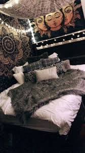 Colors For The Small Bedroom Black And White Eternity For The Small Bedroom Hippy Bedroom Bohemian Bedroom Decor Black Headboard Bedroom