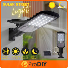 Lampu jalan adalah lampu yang digunakan untuk penerangan jalan pada malam hari sehingga pejalan kaki, pesepeda dan pengendara dapat melihat dengan lebih jelas jalan yang akan dilalui pada malam hari. Led Solar Street Light Motion Sensor Lamp Adjustable Head Weatherproof Lampu Jalan Solar Pengesan Pergerakan Jx 518 Lazada