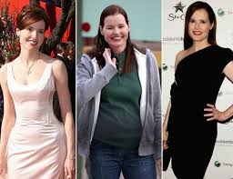 When most people think of turning sixty years old, they imagine things like wrinkles and creaking joints. Geena Davis Hat Lippeninjektionen Erhalten Um Die Fulle Eines Jugendlichen M Davis Eines Erhalten Fulle Geena Jugend Haar Schonheit Lippen Schonheit