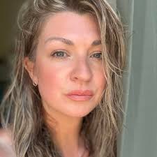 Hi I wondered if anyone had been in a similar situation. Haircut booked for  kids stop tomorrow and we've just discovered nits. We'll treat them tonight  but would we still be charged