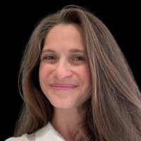 Amanda Feher's Instagram, Twitter & Facebook