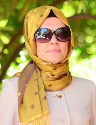 لفات الحجاب بشكل أنيق موضة لف الحجاب التركي لفات طرح جديدة بالصور اكسسوارات بنوته أزياء بنوته بنوته كافيه Hijab Fashion Fall Wardrobe Fashion