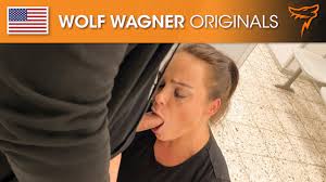 MILF MAMADA EN PÚBLICO y follando su coño en mi casa: Sucio Priscila -  WolfWagnerCom