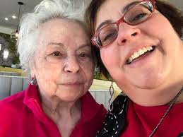 She ate with this so bad. I'm sad she left this episode 🥲