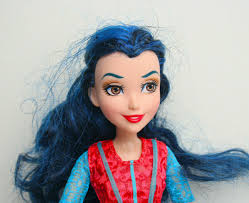 DISNEY DESCENDANTS DOLLS EVIE