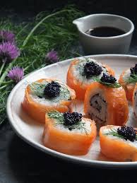 To serve, place a few mushroom slices on each plate. Smoked Salmon Uramaki With Black Lumpfish Caviar Elizabeth S Kitchen Diary