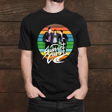 Check out our sunset curve selection for the very best in unique or custom, handmade pieces from our clothing shops. Julie And The Phantoms Retro Sunset Curve Lustige Geschenke Shirt Teeuni Store