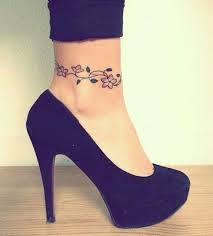 Tobillera De Rosas Tatuaje Tatuajes Tobillo Tatuaje Tobillo Mujer Tatuaje Tobillera He aqui los motivos para que termines de decidirte. tatuajes tobillo tatuaje tobillo mujer