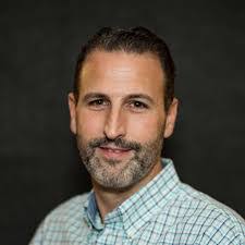 Robert Heidt's Instagram, Twitter & Facebook