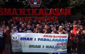 Studi banding petani bawang merah. Studi Banding Sekolah Adiwiyata Sman 1 Padalarang