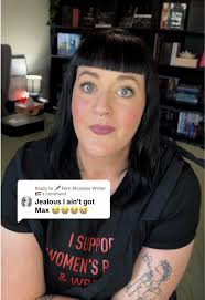 Replying to @🖋️ Fern Meadow Writer 🇵🇸 @Max @Max Australia  #softgothreader #tv #max #television #streaming #altgirl #tlou