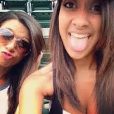 Stream Melanie Crespo music