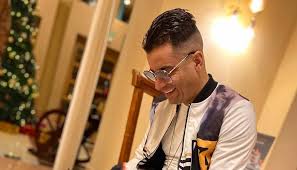 وكتب حسن شاكوش، عبر حسابه الشخصي على موقع التواصل الاجتماعي فيسبوك، قائلا: ØªØ®Ù„ÙŠØ© Ø³Ø¨ÙŠÙ„ Ø­Ø³Ù† Ø´Ø§ÙƒÙˆØ´ Ø¨ÙƒÙØ§Ù„Ø© Ù…Ø§Ù„ÙŠØ© Ø§Ù„Ù†Ù‡Ø§Ø± Ø§Ù„Ø¹Ø±Ø¨ÙŠ
