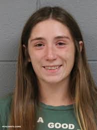 Audrey Fetters's Instagram, Twitter & Facebook