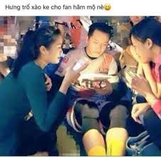 Mỗi khi có cơ sự bèn vào trang cá nhân của ông để kiểm chứng báo chí đưa tin có đúng, dân duy mạnh tái hiện pha ăn chơi trong mv lời xin lỗi của một dân chơi, 2014. Vá»£ Tuáº¥n HÆ°ng Kháº³ng Ä'á»‹nh Khong Co Má»'i Quan Há»‡ Than Thiáº¿t Vá»›i Duy Máº¡nh