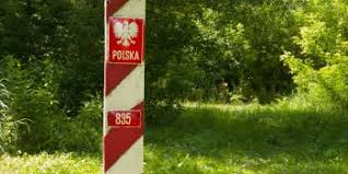 W odpowiedzi na powtarzające się kłamstwa historyczne oraz oskarżenia wobec polski formułowane przez lewicowych. Polska Ordo Iuris