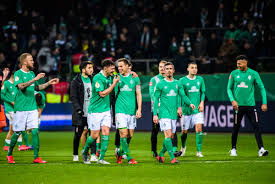 Currently, borussia dortmund rank 5th, while werder bremen hold 13th position. Bremen Upset Dortmund Schalke Edge Hertha In German Cup Chinadaily Com Cn