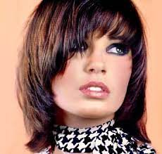 Short Layered Hair Style With Side Part Bangs Bruette Bob Hairstyles With Bangs Short Hair Styles Short Hair With Layers