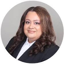 Natalie Packer's Instagram, Twitter & Facebook