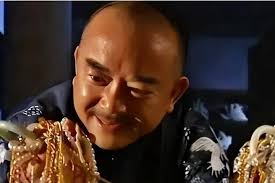 Nguồn gốc khối tài sản bằng 15 năm ngân khố quốc gia của Hòa Thân