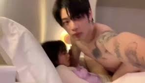 𓍲 あすひろ,🪞 ⟢ on X: เทสมาก หล่อ เกาหลี มีรอยสัก รักกกกกกกกส์😭  t.cou7FplBuv0s  X