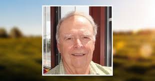 Mathew Knapp's Instagram, Twitter & Facebook