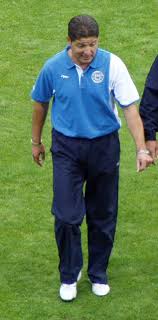 Futbola vac fc altyapısında başlayan ve 2010'da vasas altyapısına taşınan szalai, 2012'de ise avusturya ekibi rapid wien'in yolunu tuttu. Attila Supka Wikipedia