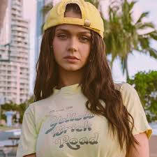 Dope Lemon Caps 🍋🍋🍋 only available here 😽 • @chloecxmpbell Huge  California vibes w/ @esalillyphotographer & @beautybyoliviamayberry 🌴 Time  to plan a trip I think 🛫