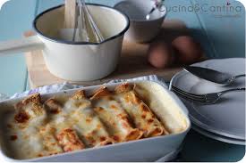 Può essere preparato in anticipo e lasciato in frigorifero fino al momento di essere gratinato. Crespelle Al Prosciutto E Formaggio Ricotta Cucinaecantina