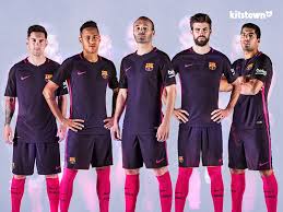 西班牙足球甲级联赛成立于1928年，是目前世界上最具影响力的联赛。 其中皇家马德里是世界上最著名的球队。 夺冠次数最多的是皇家马德里，共有31次。 其次是巴塞罗那，有21次。 可以说西甲近几年主要是皇家马德里和巴塞罗那两强相争。 å·´å¡žéš†æ‹¿2016 17è³½å­£å®¢å ´çƒè¡£ å£¹è®€