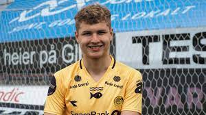 Anders ågnes konradsen (born 18 july 1990) is a norwegian professional footballer who plays as a midfielder for rosenborg in the norwegian tippeligaen.he has previously played for the norwegian clubs bodø/glimt and strømsgodset, and the french club rennes. Rataj Pa Plass I Bodo Glimt Er En Stor Klubb Bodo Glimt