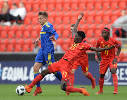 Amadou onana statistics played in hamburger sv. Amadou Onana Reussir Dans Le Foot C Est 10 De Talent Et 90 De Force Mentale Alohanews