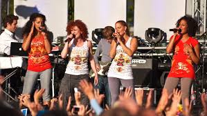 Die no angels gingen 2000 aus der. No Angels Wikipedia