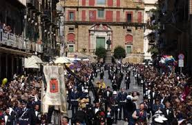 Foto, orari di lavoro, informazioni di contatto, sito online, ecc. Settimana Santa A Caltanissetta 2012 Il Programma Feste E Sagre In Sicilia Discover Sicilia