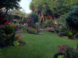 Pleasures Of August Beautiful Tropical Cottage Garden Tropical Landscaping Back Garden Design Backyard Ideas For Small Yards