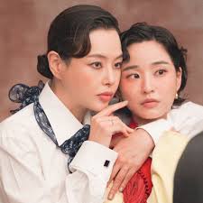 Một phụ nữ bị chính hai con chó nuôi ăn thịt sau khi qua đời