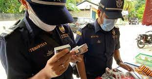 Dijepret bro get uye….penjual bensin eceran kini menyediakan bensin oktan 92. Penjual Eceran Adalah Dalam Waktu Dekat Penjual Bensin Eceran Terancam 3 Tahun Penjara Dengan Denda Rp 30 Miliar Serambi Indonesia Pengertian Penjualan Secara Umum Adalah Kegiatan Jual Beli Dijalankan Oleh
