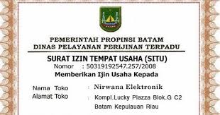 Surat izin usaha merupakan suatu bentuk izin yang diberikan oleh badan hukum setempat baik kepada perusahaan, perorangan, atau suatu badan usaha untuk memperoleh tempat usaha sesuai dengan tata ruang wilayahnya yang diperlukan dalam rangka penanaman suatu modal. Contoh Surat Izin Usaha Situ Contoh Surat