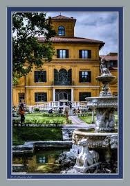 Das Lenbachhaus In Munchen Maxvorstadt House Styles Mansions Photo
