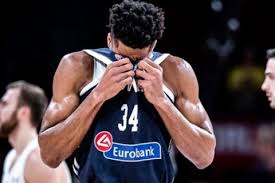 Η ελλαδα ειναι στον τελικο! Tsexia Ellada 77 84 Egklhma Kai Timwria Sport24