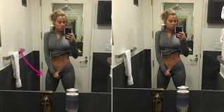 In pursuit of ideality of fashion magazine forget the sense of proportion and retouch several years ago, this lady's photoshop fails became a hot topic on the internet. Why Khloe Kardashian Photoshopped Her Gym Selfie Khloe Kardashian Photoshop Fail